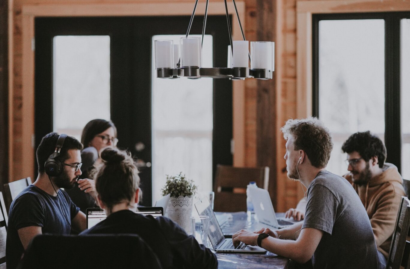 A Team Working Online