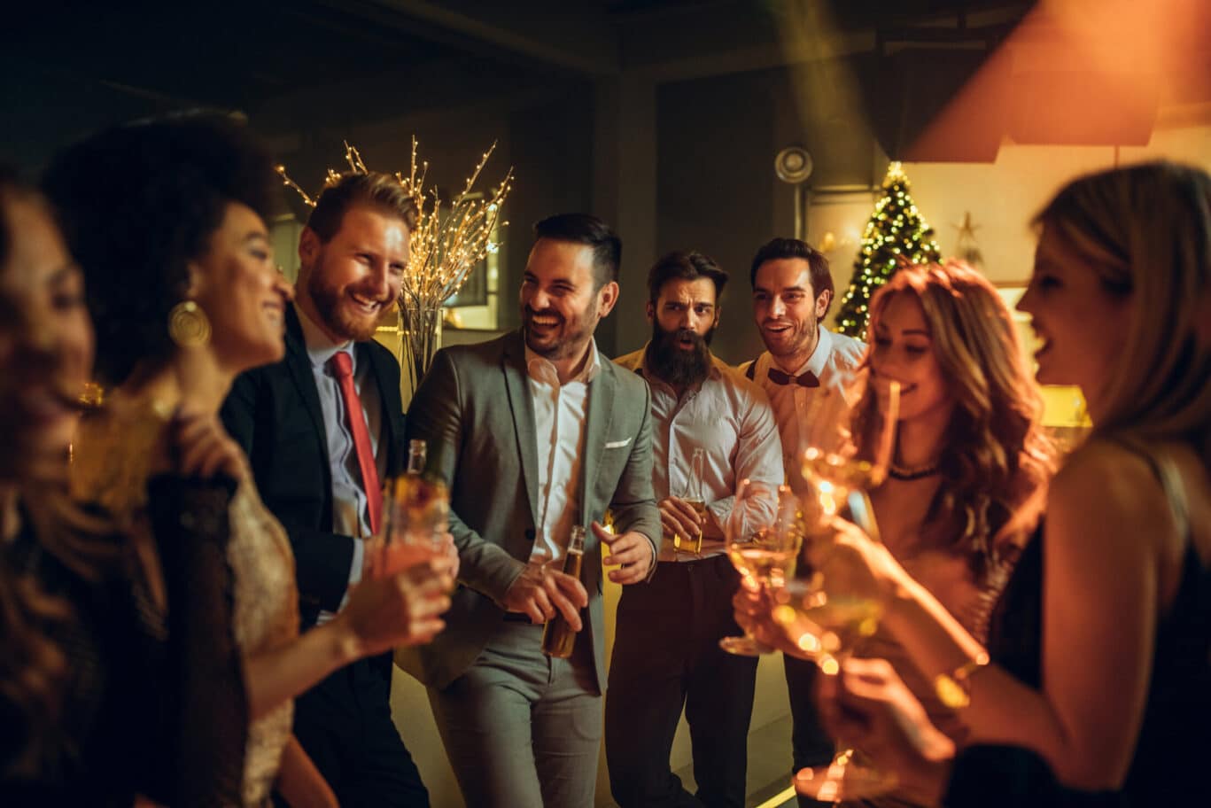 Shot,Of,Young,People,Partying,In,A,Nightclub